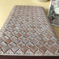 ブラウン　ベージュ　ハンドメイド 新品 ブライドレザー ヌメ革/本革 編み込み　メンズ財布　長財布　 ラウンドファスナー 9枚目の画像