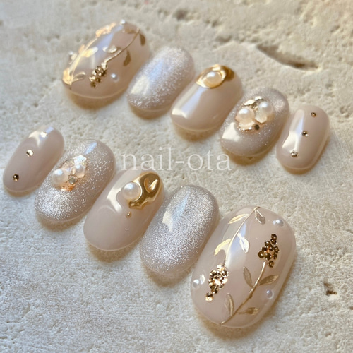 サイズオーダー　ネイルチップ　フラワーネイル　マグネット　ベージュ　キラキラ サイズオーダーネイルチップフラワーネイルマグネットベージュキラキラ