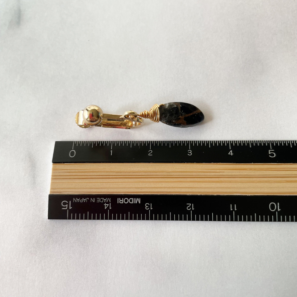 【✧再販✧】【✦14kgf金属アレルギー対応✦】天然石　大人の品を上げるブラックコッパーオブシディアンのイヤリング