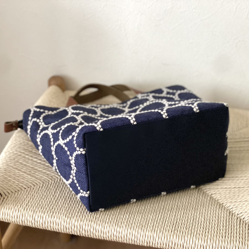 ⚮̈ミナペルホネン tambourine navy かくれんぼトート トート