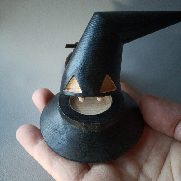 歌う魔法使いの帽子 6枚目の画像