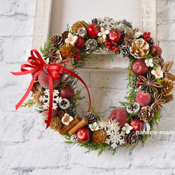 いろいろな林檎とスパイス・木の実のリース：冬リース クリスマス ベル