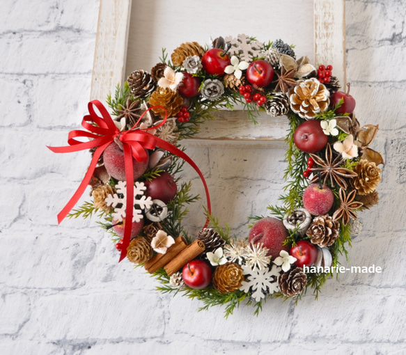 sale♪木の実たくさん冬のリース〜カウベル付き♪23 ㎝〜クリスマスリース☆彡 sale♪木の実たくさん冬のリース〜カウベル付き♪23 ㎝〜クリスマス