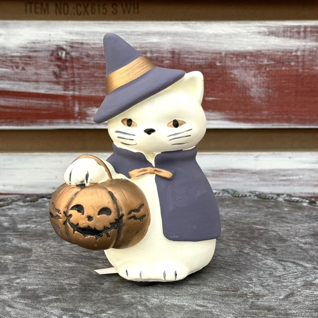 ハロウィン白猫オブジェ　アイアン花台　2点セット　ガーデン雑貨　インテリア雑貨 ハロウィン白猫オブジェ アイアン花台 2点セット ガーデン雑貨