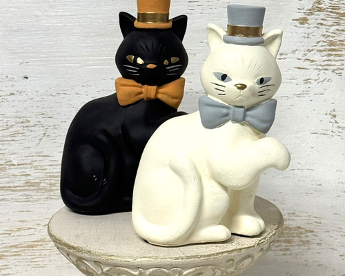 ハロウィン白猫オブジェ　アイアン花台　2点セット　ガーデン雑貨　インテリア雑貨 ハロウィン白猫オブジェ アイアン花台 2点セット ガーデン雑貨