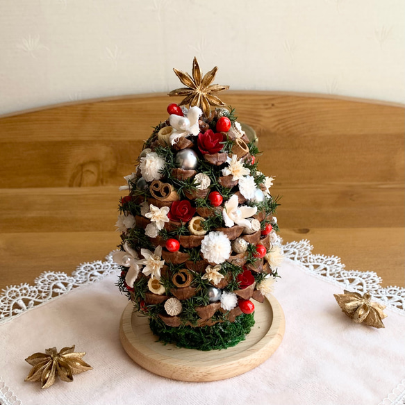 キラキラ・松ぼっくりのクリスマスツリー・Mサイズ ドライフラワー