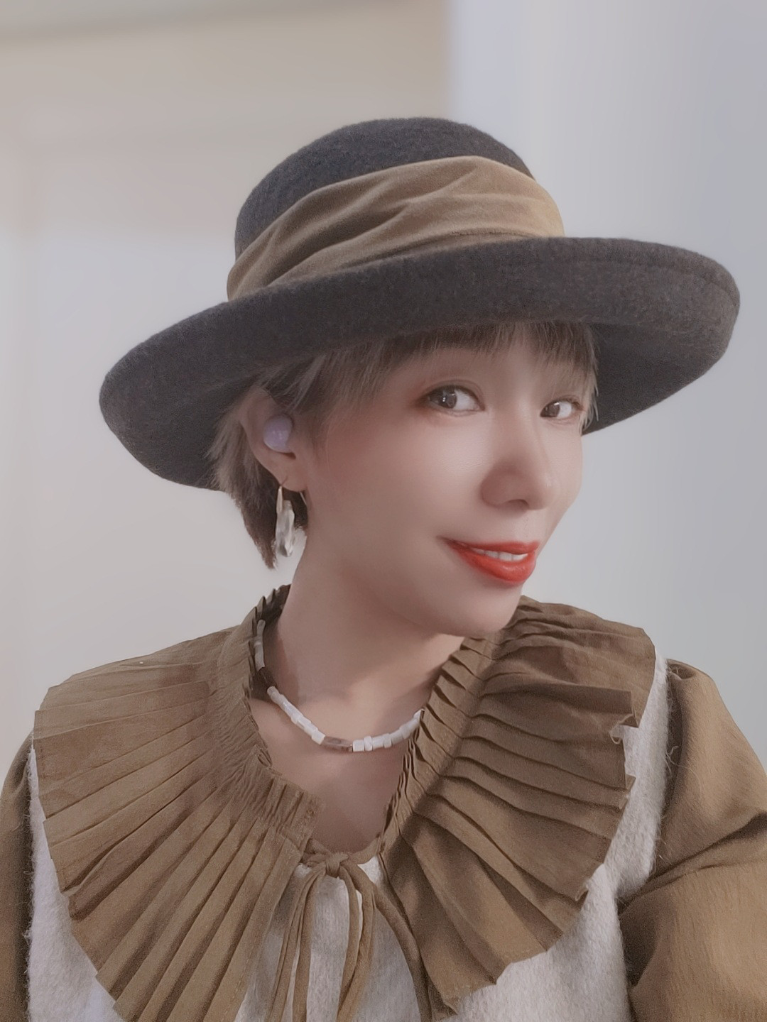 レトロイギリス風日本式フレンチエレガントロールブリムベレー帽女性用秋冬ウールフェルトヘプバーンスタイル万能ハット 7,068円