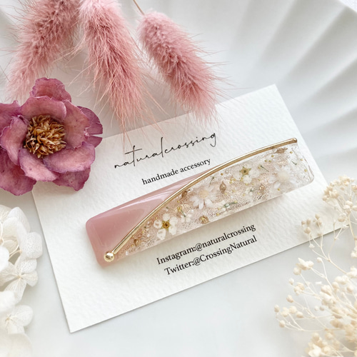 お花とくすみピンクのバイカラーヘアクリップ/バレッタ ヘアクリップ