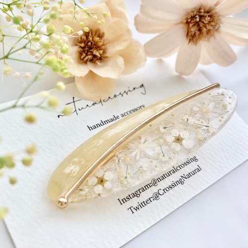 お花とくすみイエローのバイカラーヘアクリップ/バレッタ ヘアクリップ 