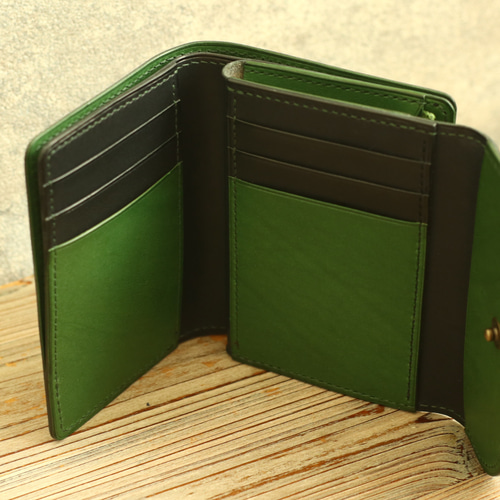 カエルちゃん二つ折り財布 二つ折り財布 tomoem 通販 18376409｜Creema