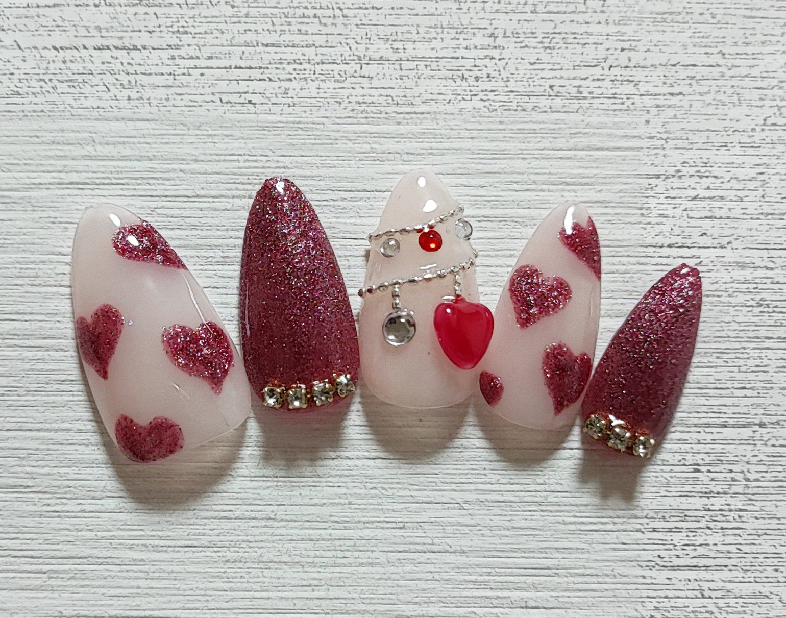 ピンク ネイルチップ エバーネイル　ハートモチーフ ピンクハートネイルチップ ネイルチップ（つけ爪） R's nail 通販