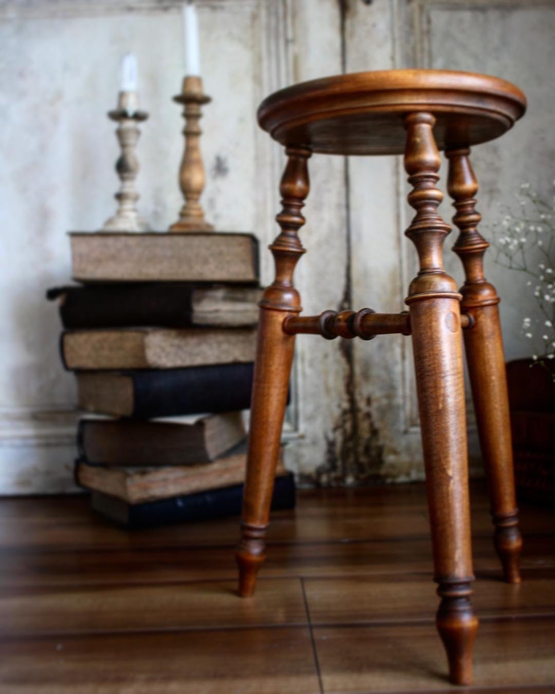 【受注製作】3本脚のアンティーク調スツール　フレンチアンティーク オーダー家具