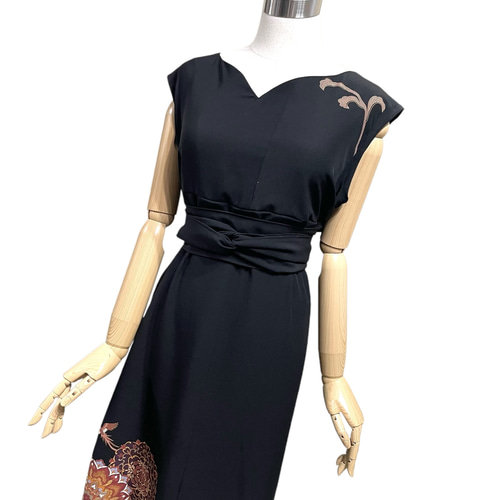 送料無料 ハートシェイプドネック 幅広い年齢層 留袖 金彩 金駒 鳳凰