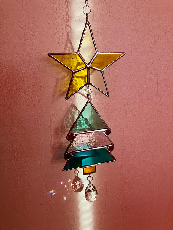 ステンドグラスのクリスマスツリーサンキッチャー サンキャッチャー