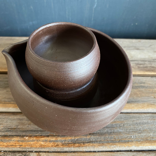 お酒の美味しくなる備前土の焼締め酒器セット （片口・お猪口2コ