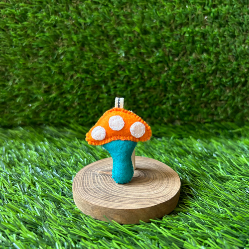 華々しい毒キノコのストラップ/キーホルダー vol.8 携帯ストラップ