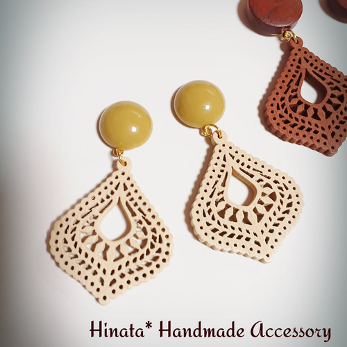 アクリルカボション(マスタード＊半円) ×ウッドチャーム(ベージュ  