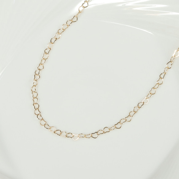 ハートチャーム付きハートチェーンネックレス《ゴールド