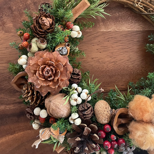 ブラウンコットンとたっぷり木の実のクリスマスリース（24cm） リース