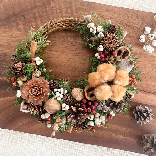 ナンキンハゼとブラウンコットンのナチュラルリース