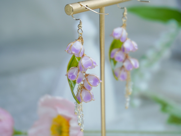 紫スズランの滝】ハンドメイド オリジナル イヤリング 銅線 樹脂