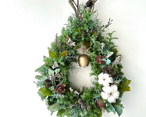 瀬戸内山帰来と冬の実物を丁寧に紡いだ針葉樹香る　　おまかせ　クリスマス　リース 瀬戸内山帰来と冬の実物を丁寧に紡いだ針葉樹香る おまかせ クリスマス