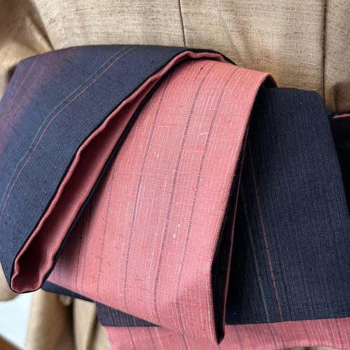 232号 ラスト 半幅帯 本場結城紬 濃い紫×白山紬 ピンク 正絹  