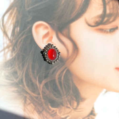 No.129【シルバー×レッド】 ビーズ刺繍ピアスorイヤリング ピアス 