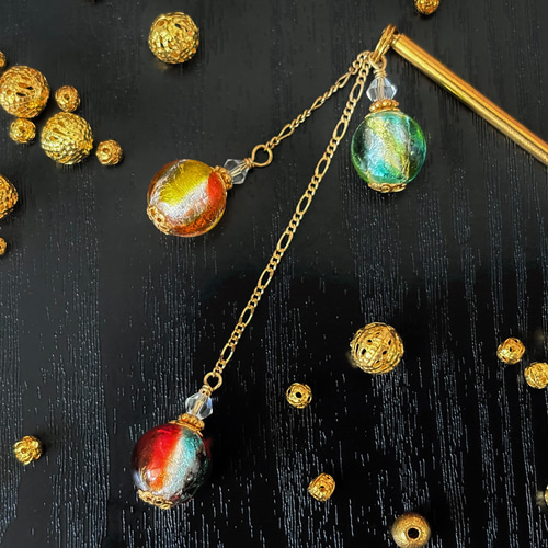 かんざし 銀箔調シルバーホイールとカラフル縞模様のとんぼ玉3連 一本