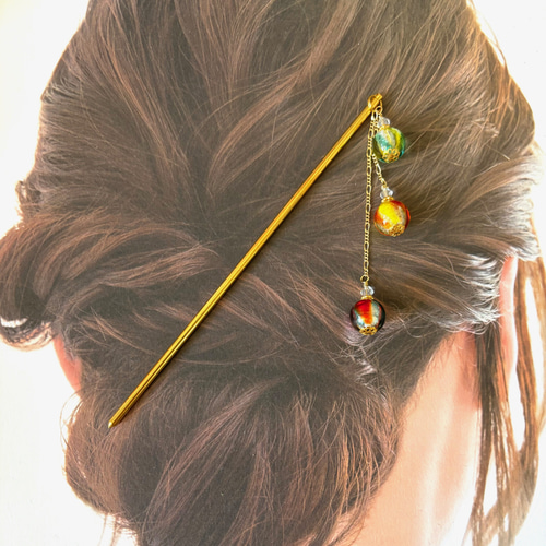 かんざし 銀箔調シルバーホイールとカラフル縞模様のとんぼ玉3連 一本