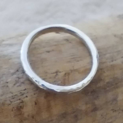 シルバー925製 槌目打ち シグネットRING 指輪・リング La Rossa 通販