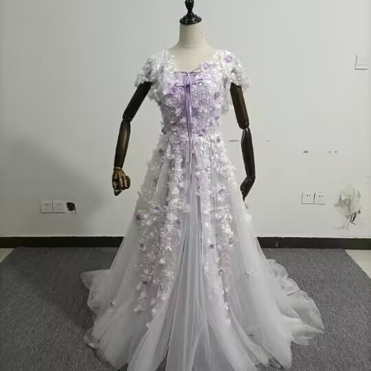 送料無料！プリンセスドレス　スレンダー　紫系　パープル　背中見せ　前撮り　カラードレス