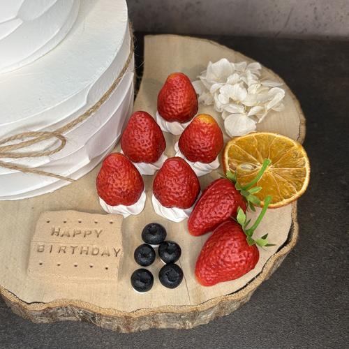イチゴのクレイケーキ 2段飾り付き バースデー 誕生日 ウェディング