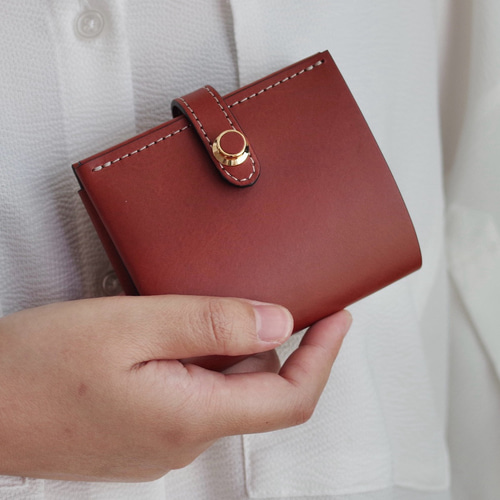 二つ折り財布　イタリアンレザー　ミニマリスト ハンドメイド　総手縫い イタリアンレザー マヤ 手縫い二つ折り財布 アクア | iichi 日々の