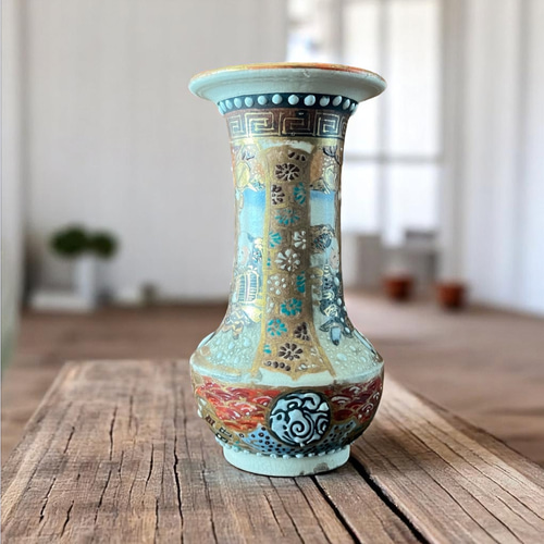 白薩摩飾壺 mini 01】極小サイズ 繊細絵付のミニチュア美術品 直径5cm