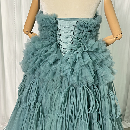 送料無料！カラードレス ベアトップ 編み上げ グリーン リボン 床付く  