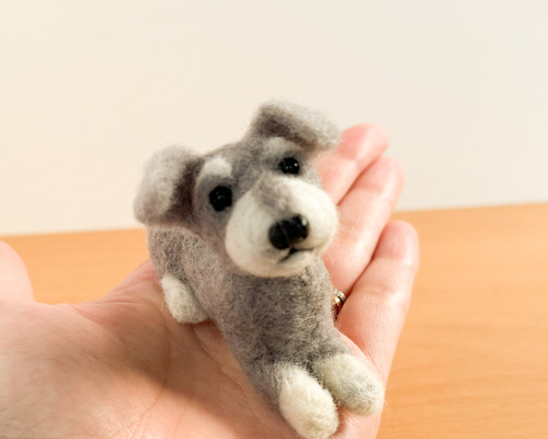 羊毛フェルト ミニチュアシュナウザー 羊毛フェルト すぱいらる工房