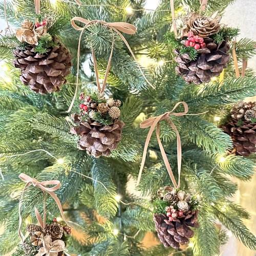 松ぼっくりのクリスマスオーナメント ホリデーボックス プリザーブド