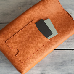 義大利真皮垂直手拿包 防水輕量迷你包 單肩包 [酒紅色] 第7張的照片