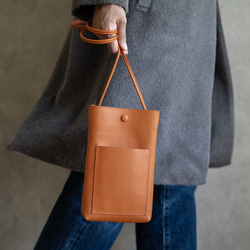義大利真皮垂直手拿包，防水，輕巧迷你包，單肩包[橘色] 第8張的照片