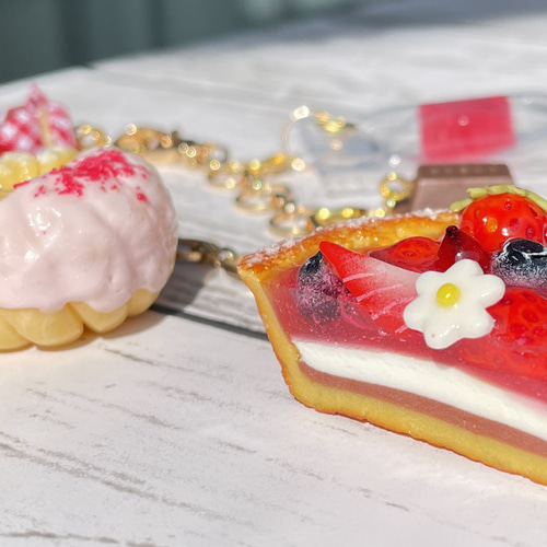 受注生産》ストロベリーゼリームースタルトといちごスイーツのバッグ