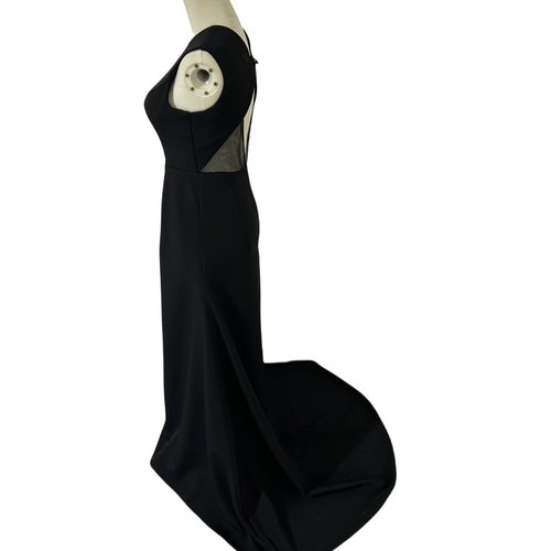 パーティードレス ブラック クレープ生地 ノースリーブ ミディアム  