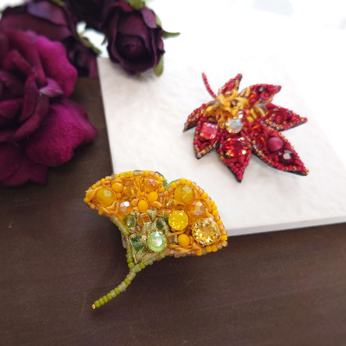 オートクチュール　ビーズ刺繍　pumpkinブローチ オートクチュール ビーズ刺繍 pumpkinブローチ - メルカリ