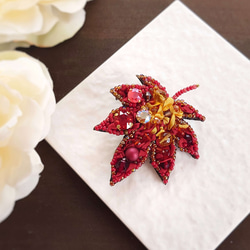 まなみんです　秋のブーケブローチ＋紅葉の立体刺繍ブローチ まなみんです 秋のブーケブローチ＋紅葉の立体刺繍ブローチ