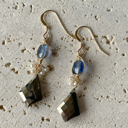 アパッチゴールドの14kgfピアス