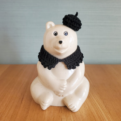 モノトーンでおめかし♡ しろくま貯金箱　付け襟　セット　ハンドメイド　赤　黒 モノトーンでおめかし♡ しろくま貯金箱 付け襟 セット ハンドメイド