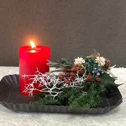 サンキライと白椿のお正月しめ縄飾り