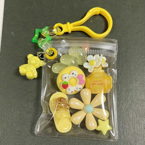 ガチャ詰めポーチ キャンディバックキーホルダー