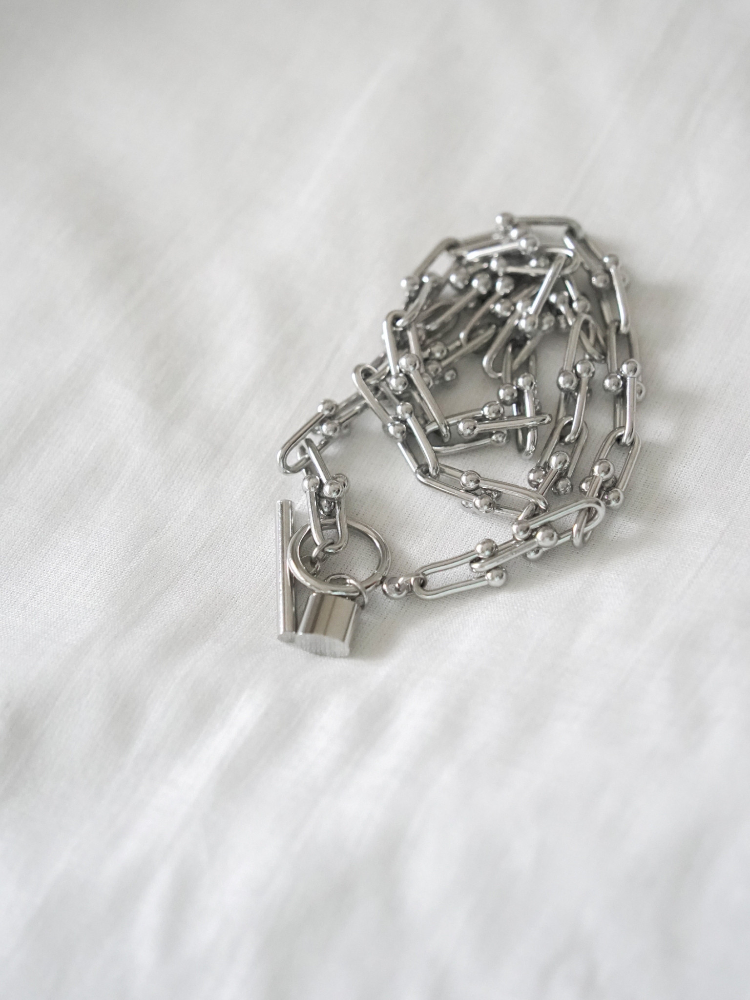 シンプルに差がつく　小さなロックのチェーンネックレス（シルバー）ーLock Chainー