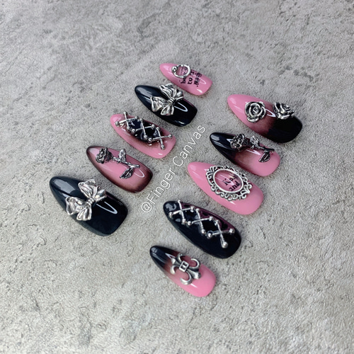 サイズオーダー】70ピンク・黒・地雷系・パーツもりもり・ローズ